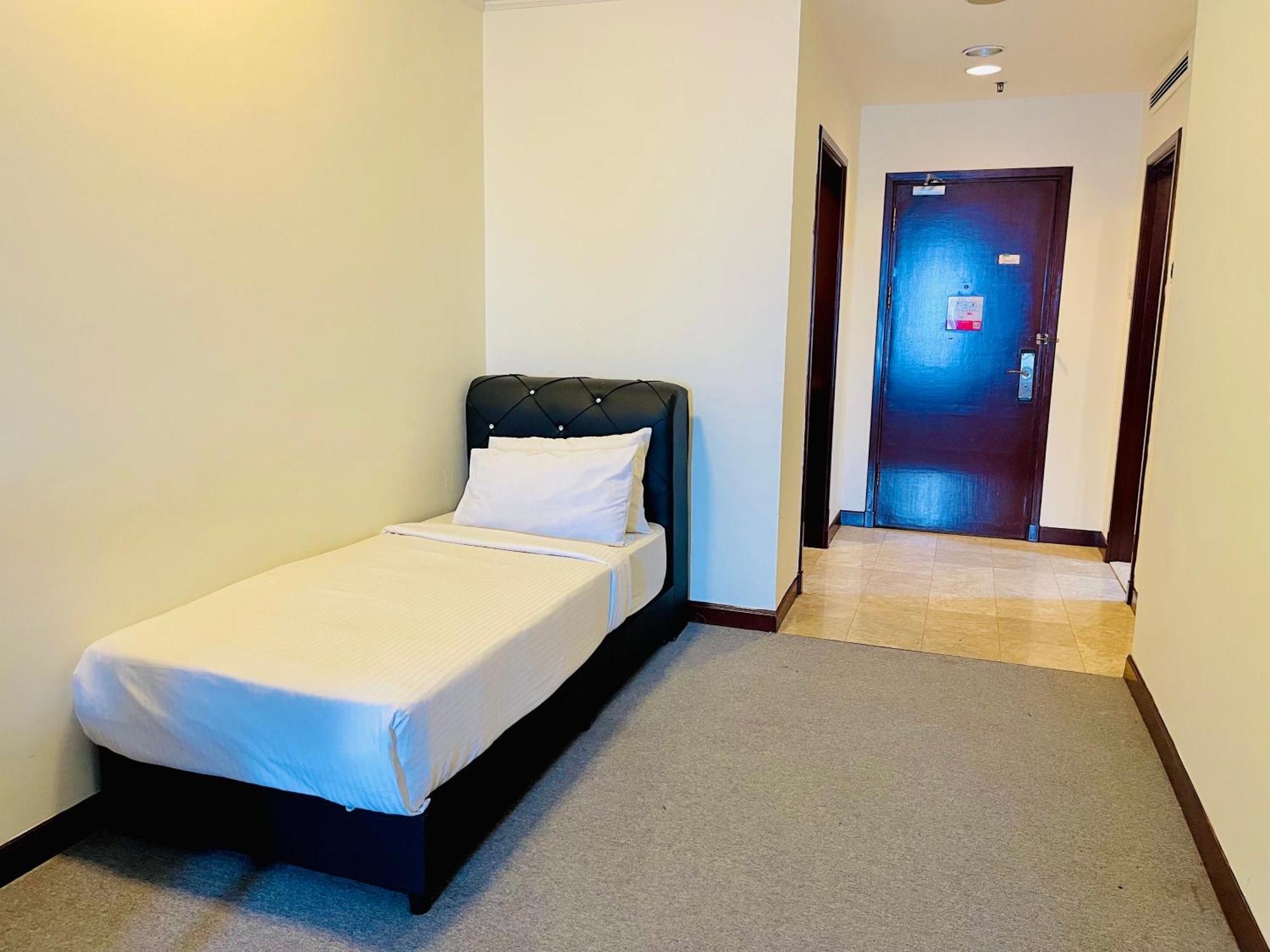 New Empire At Times Square Kl Apartemen